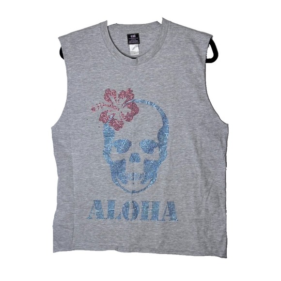 E.vil Skull Shirt Sz M Gray Rhinestone Aloha Distressed Whimsygoth Beach‎ Cruise - Picture 1 of 12